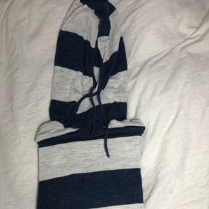 H&M Lightweight Pullover (L)